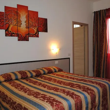 Tellus 4* Saturnia